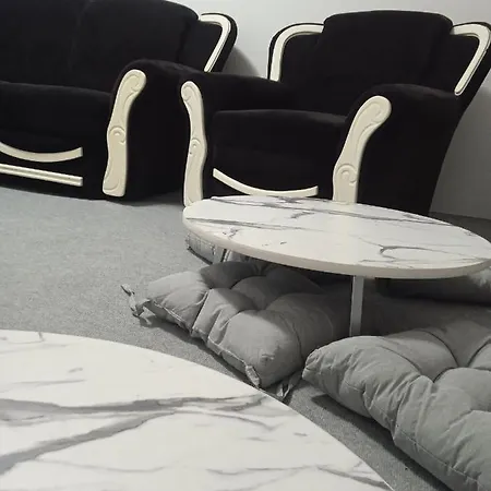 Center Luxury