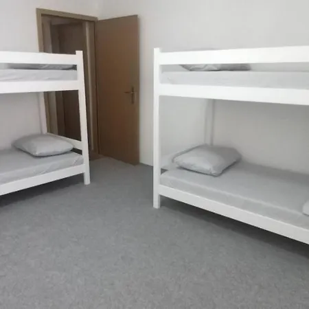 Center Luxury