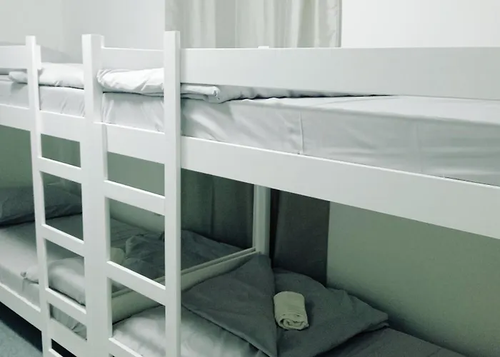 Center Luxury Hostel *